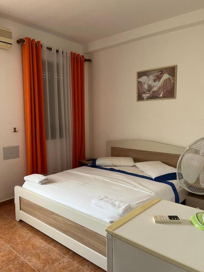 Hotel Bolonja Shengjin Bagian luar foto