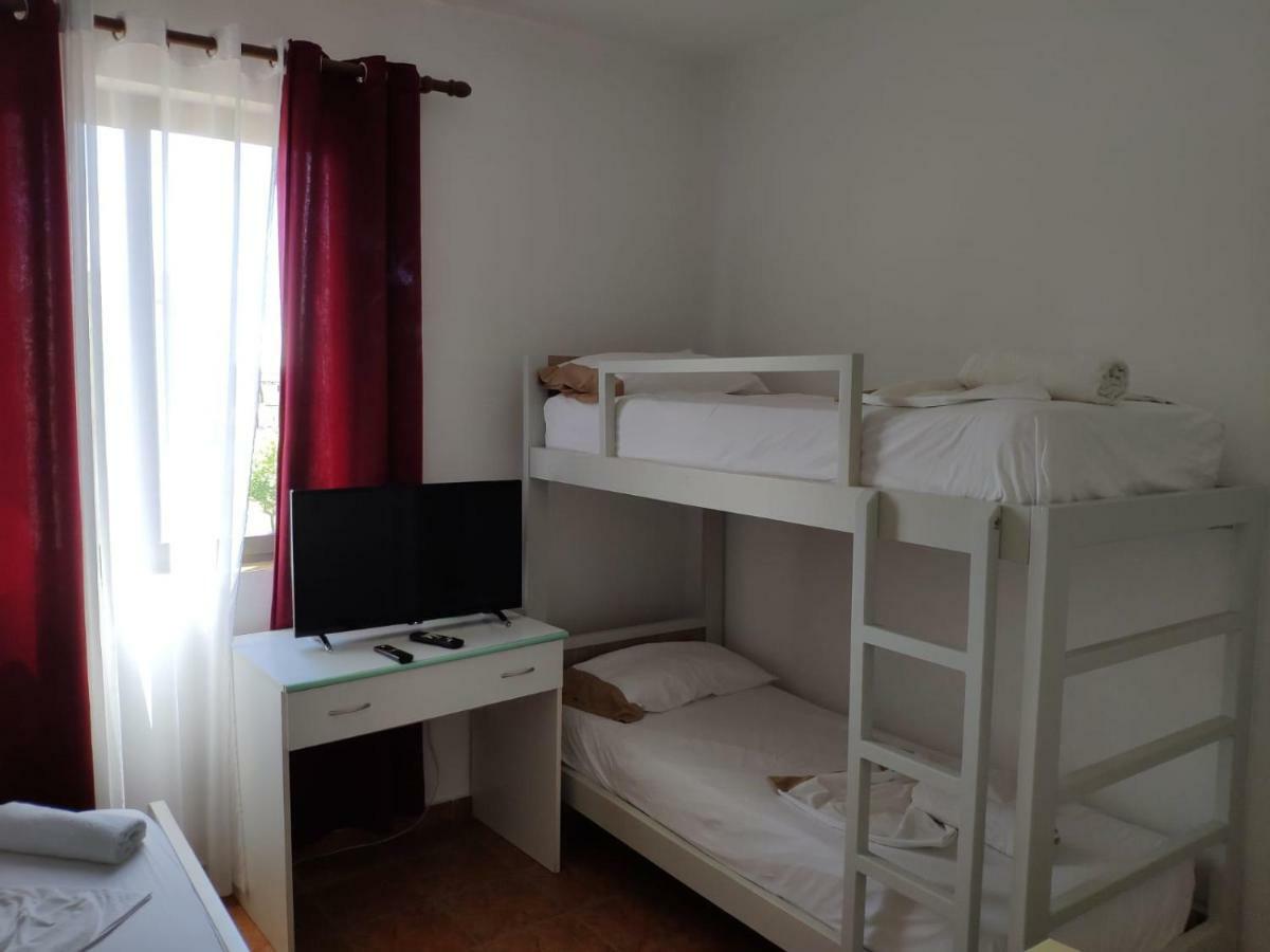 Hotel Bolonja Shengjin Bagian luar foto