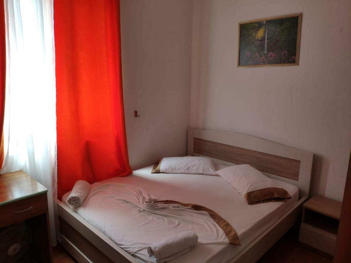 Hotel Bolonja Shengjin Bagian luar foto
